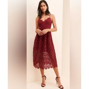 NEW with tags ASTR cocktail Burgundy Wine Floral Lace Dress Size Small Midi